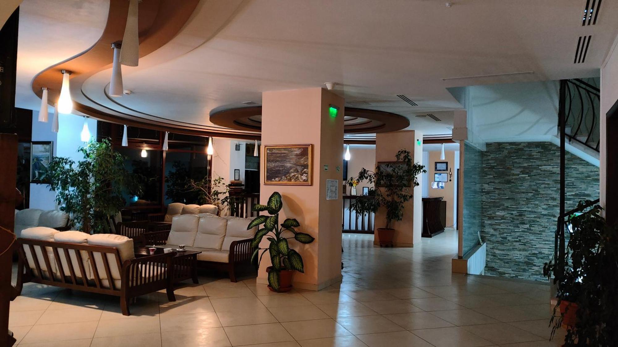 Hotel Valea Cu Pesti Căpăţîneni-Ungureni Εξωτερικό φωτογραφία