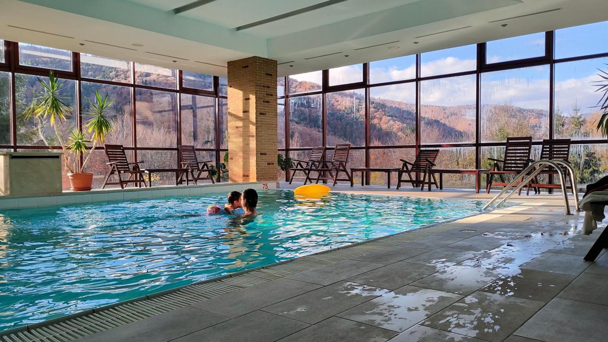 Hotel Valea Cu Pesti Căpăţîneni-Ungureni Εξωτερικό φωτογραφία