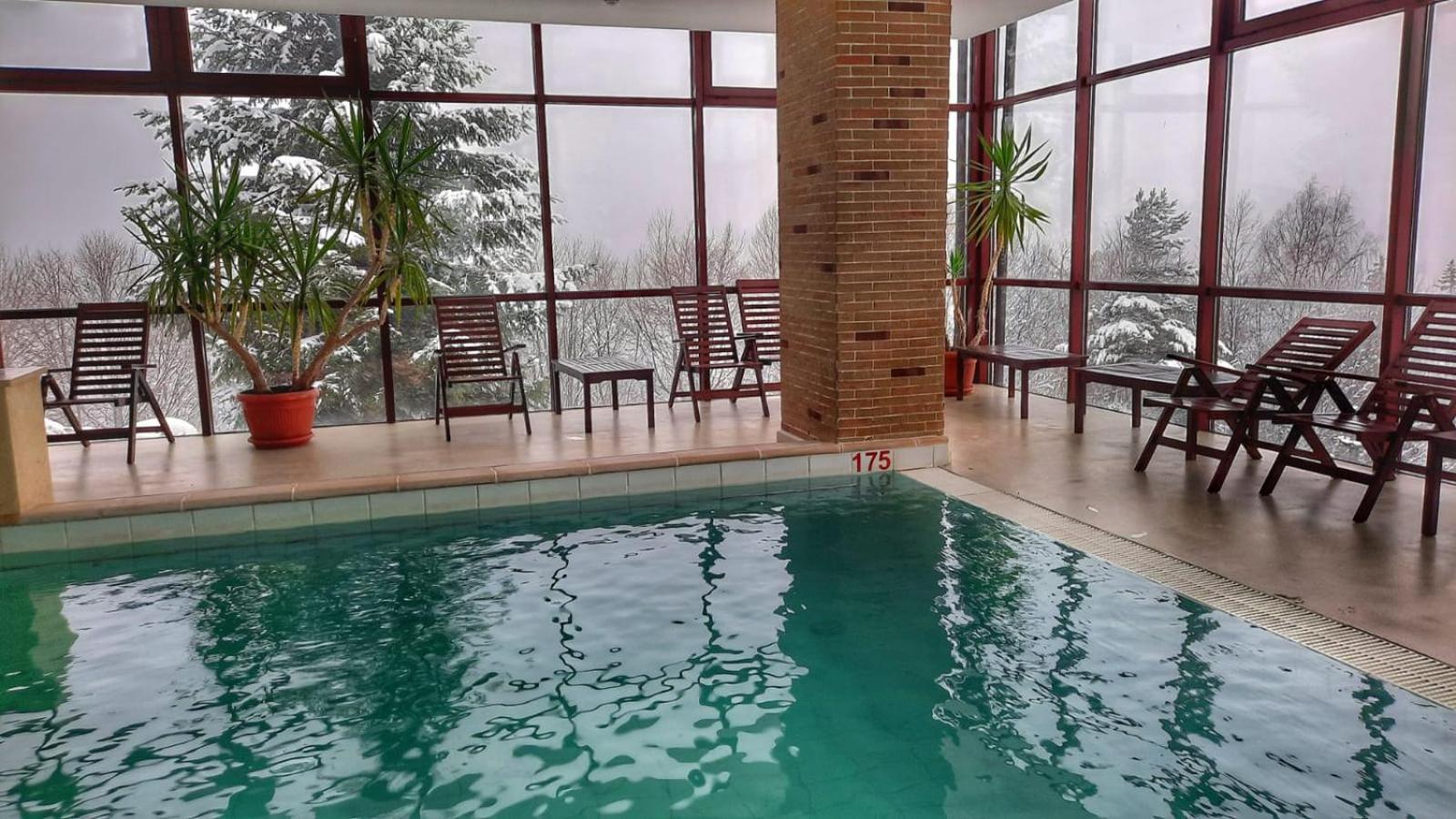Hotel Valea Cu Pesti Căpăţîneni-Ungureni Εξωτερικό φωτογραφία
