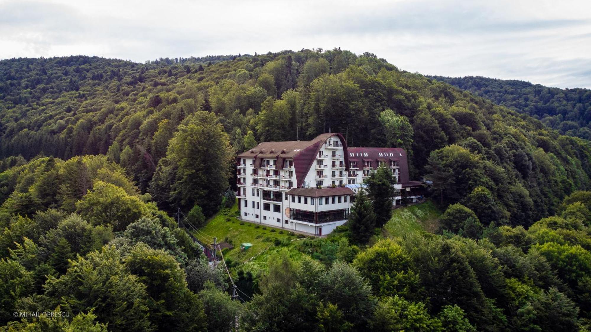 Hotel Valea Cu Pesti Căpăţîneni-Ungureni Εξωτερικό φωτογραφία