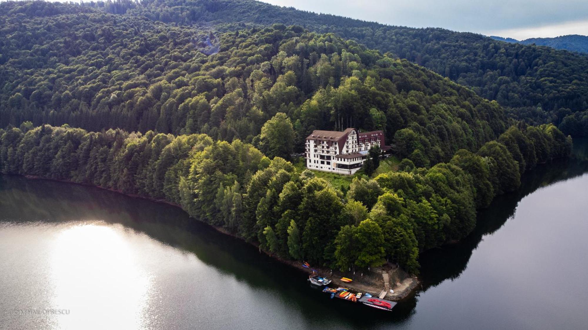 Hotel Valea Cu Pesti Căpăţîneni-Ungureni Εξωτερικό φωτογραφία