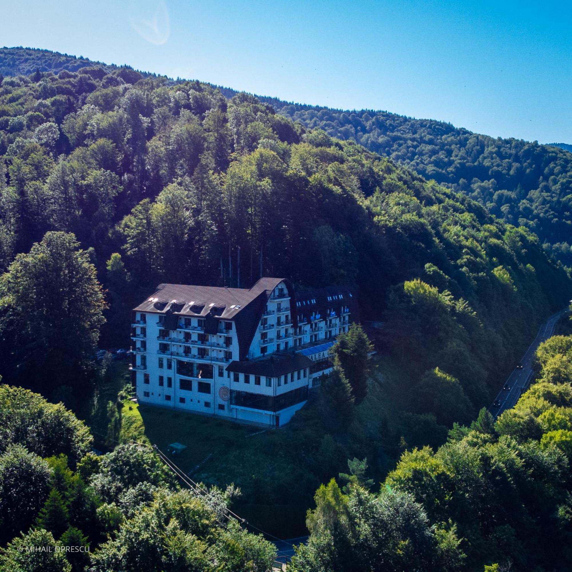 Hotel Valea Cu Pesti Căpăţîneni-Ungureni Εξωτερικό φωτογραφία