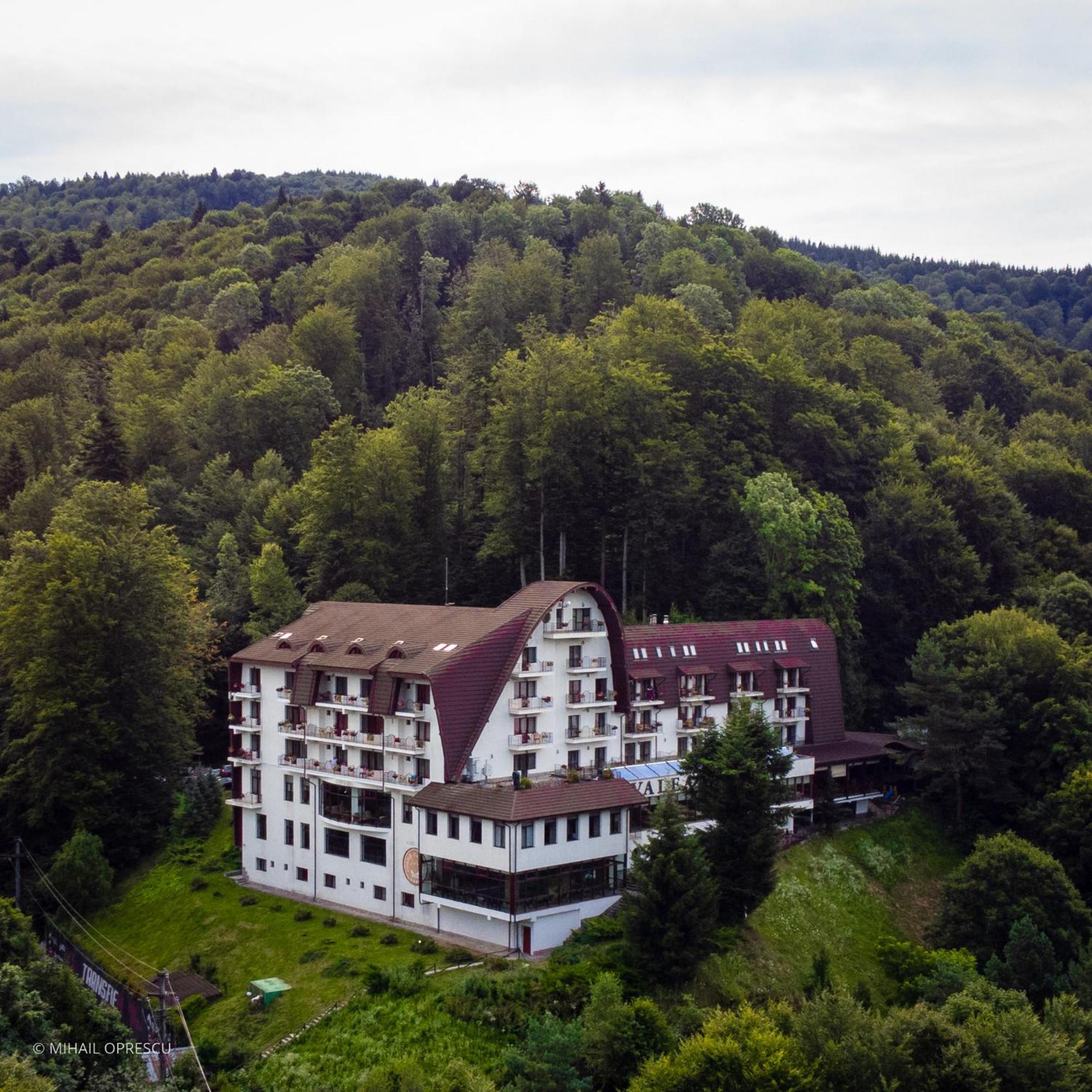Hotel Valea Cu Pesti Căpăţîneni-Ungureni Εξωτερικό φωτογραφία