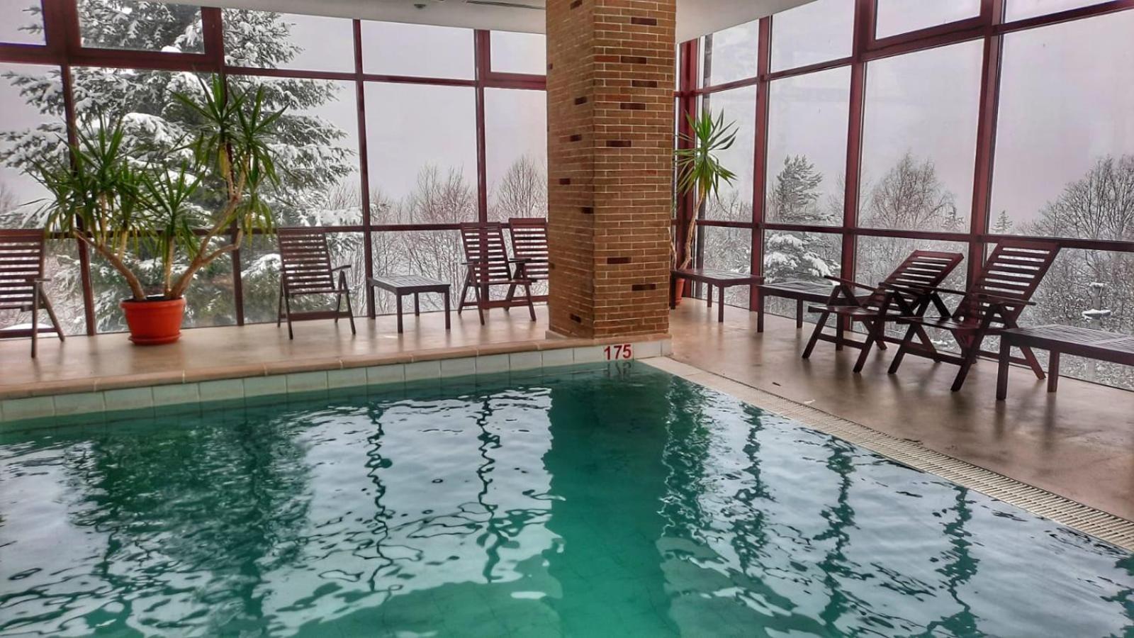 Hotel Valea Cu Pesti Căpăţîneni-Ungureni Εξωτερικό φωτογραφία