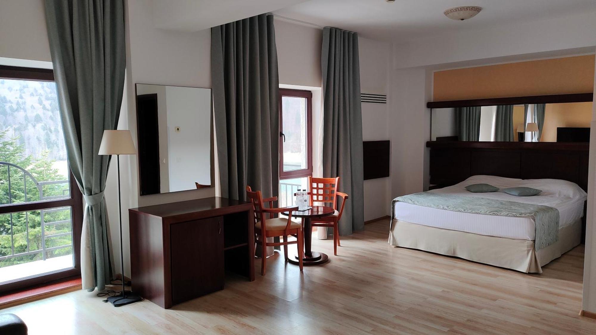 Hotel Valea Cu Pesti Căpăţîneni-Ungureni Εξωτερικό φωτογραφία