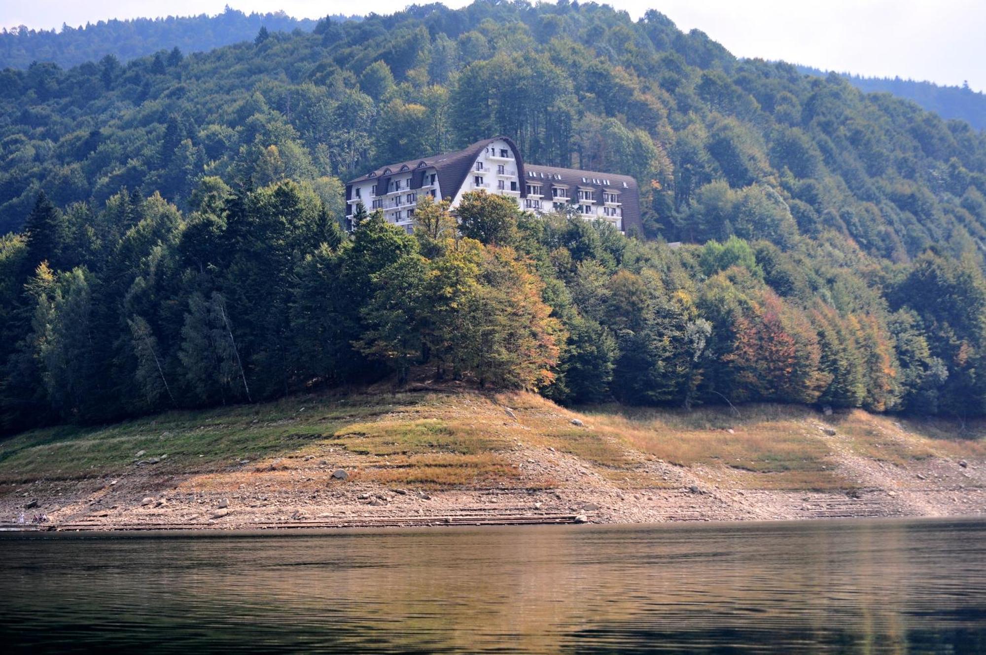 Hotel Valea Cu Pesti Căpăţîneni-Ungureni Εξωτερικό φωτογραφία
