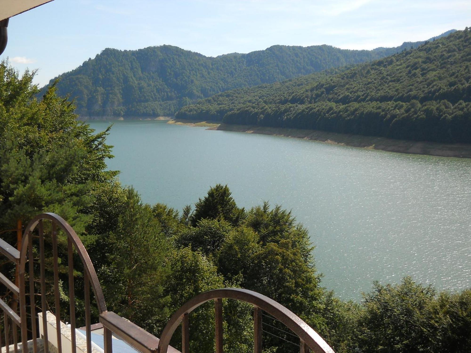 Hotel Valea Cu Pesti Căpăţîneni-Ungureni Εξωτερικό φωτογραφία