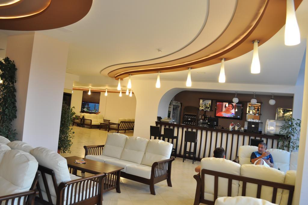 Hotel Valea Cu Pesti Căpăţîneni-Ungureni Εξωτερικό φωτογραφία